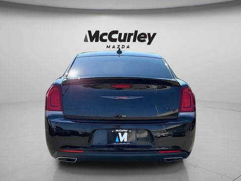 Used 2022 Chrysler 300 S AWD/4WD image 6