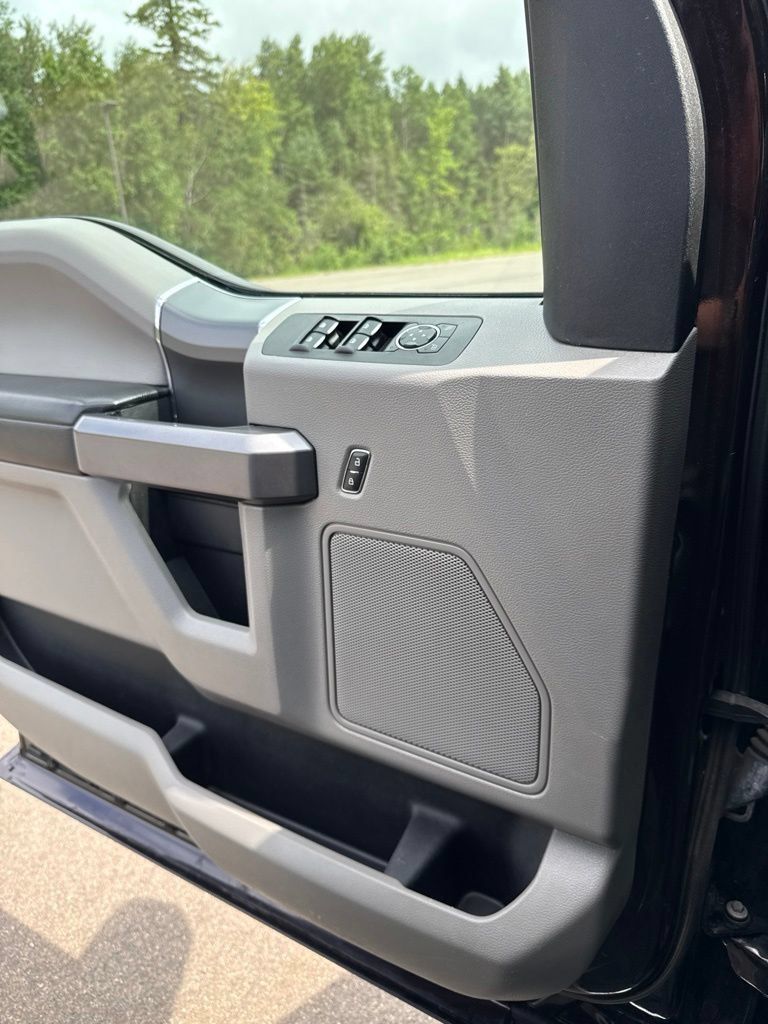 Used 2019 Ford F150 XLT w/ Equipment Group 302A Luxury AWD/4WD image 30