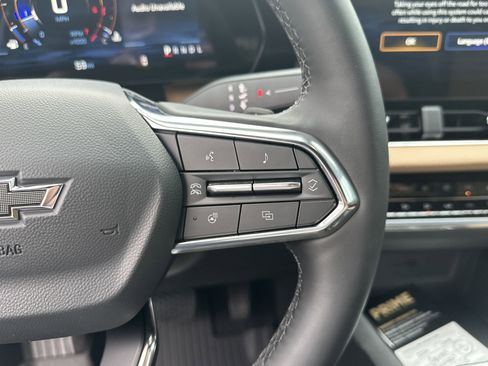 New 2026 Chevrolet Equinox ACTIV w/ LPO, Floor Liner Package image 24