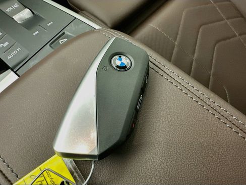 Used 2025 BMW X1 xDrive28i AWD/4WD image 30