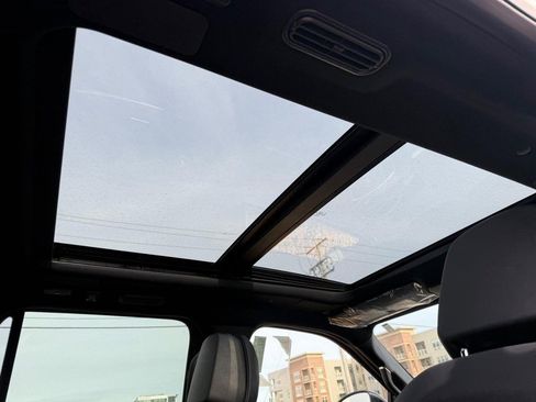 New 2025 Lincoln Navigator Reserve w/ Jet Appearance Package image 8