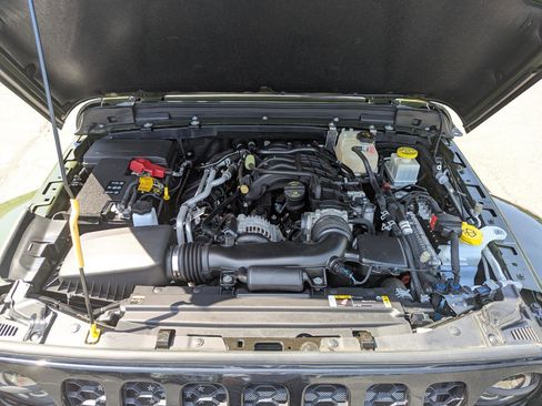 Used 2022 Jeep Gladiator Sport AWD/4WD image 42