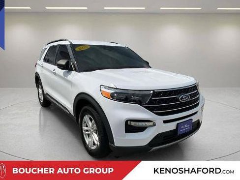 Certified 2020 Ford Explorer XLT w/ Equipment Group 202A AWD/4WD image 3