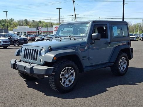 Used 2015 Jeep Wrangler Sport w/ Connectivity Group image 3