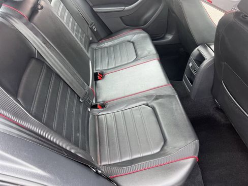 Used 2014 Volkswagen Jetta GLI FWD image 12