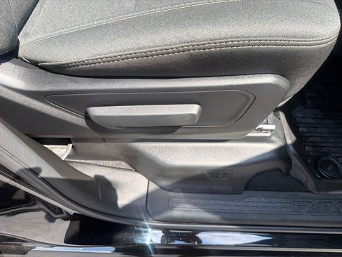 Used 2025 RAM 1500 Big Horn AWD/4WD image 41