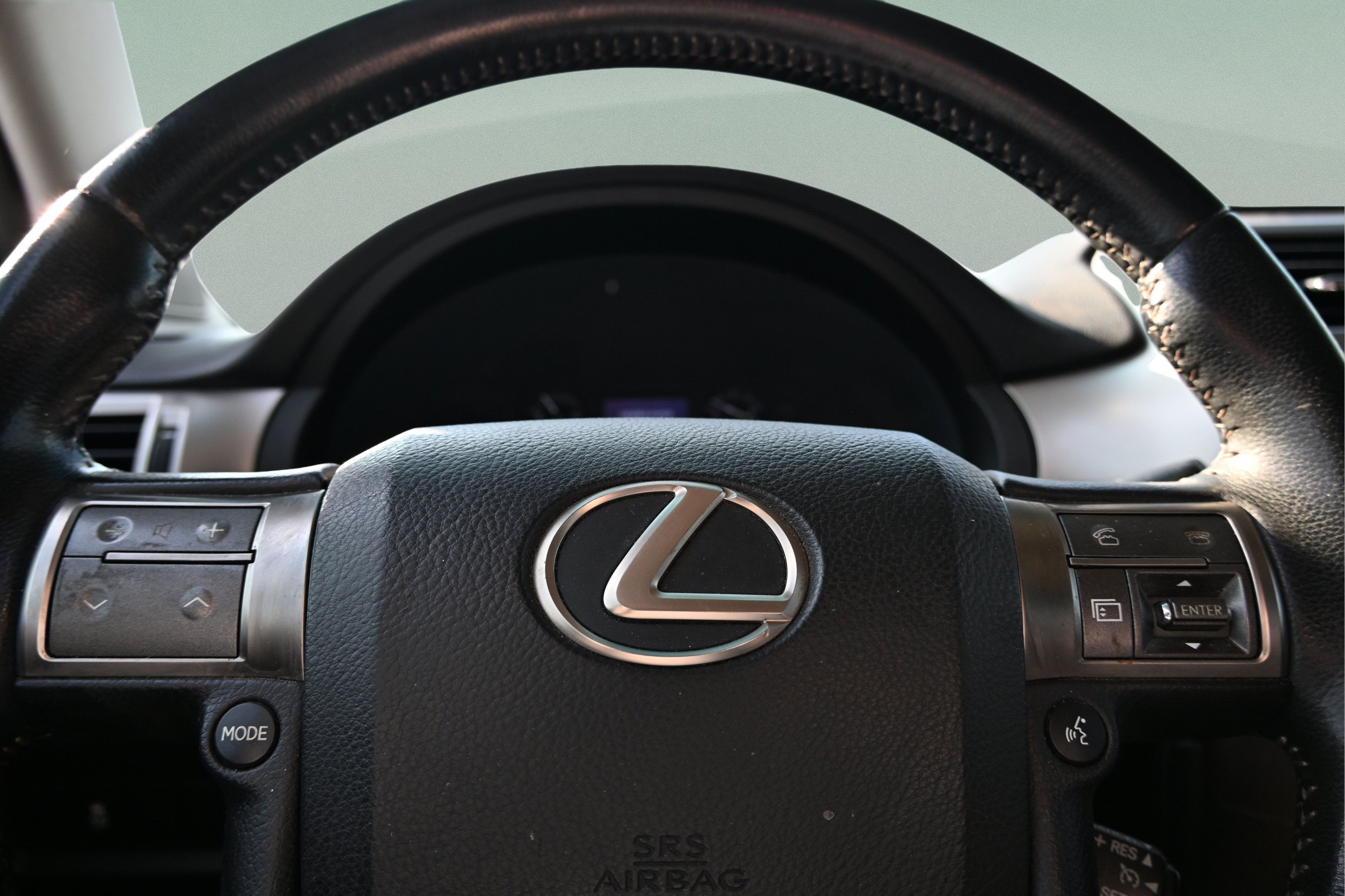 Used 2018 Lexus GX 460 w/ Navigation Package AWD/4WD image 28