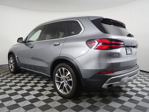 Certified 2026 BMW X5 xDrive40i AWD/4WD image 5