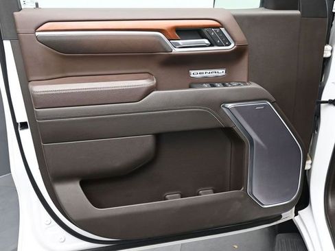 Used 2023 GMC Sierra 1500 Denali w/ Technology Package image 11