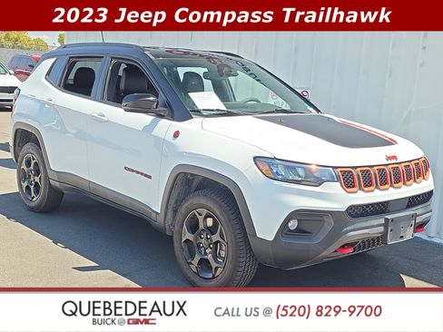 Used 2023 Jeep Compass Trailhawk AWD/4WD image 1
