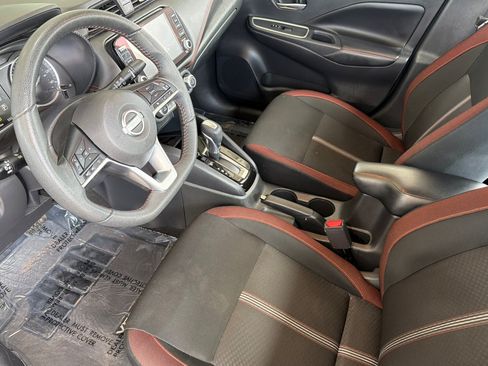 Used 2024 Nissan Versa SR FWD image 9