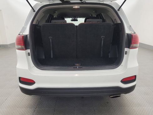 Used 2019 Kia Sorento FWD image 29