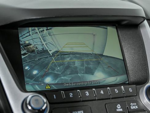 Used 2016 Chevrolet Equinox LTZ w/ Enhanced Convenience Package image 27