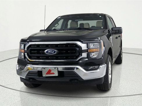 Used 2023 Ford F150 XLT image 2