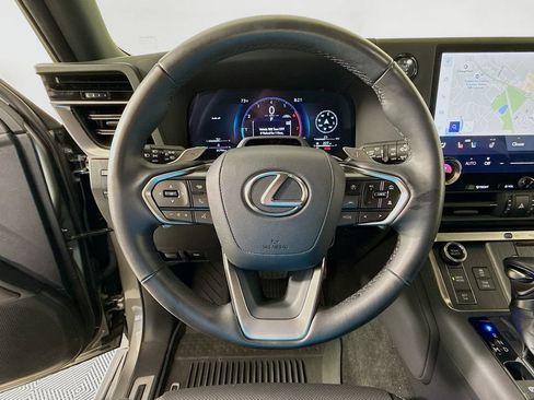 Used 2024 Lexus GX 550 AWD/4WD image 11