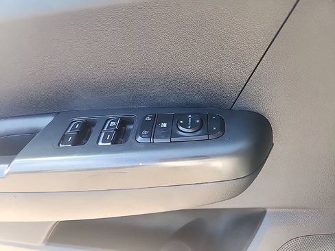 Used 2019 Kia Sportage LX FWD image 26