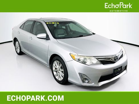 Used 2012 Toyota Camry XLE w/ Leather Pkg FWD image 1
