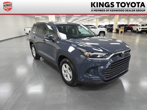 New 2026 Toyota Grand Highlander LE image 1