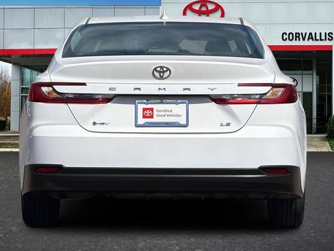 Certified 2025 Toyota Camry LE image 5