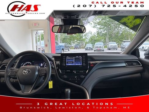 Used 2024 Toyota Camry SE w/ Cold Weather Package AWD/4WD image 12