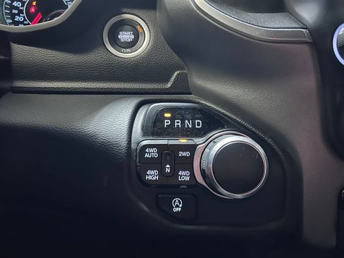 Used 2024 RAM 1500 Big Horn AWD/4WD image 16