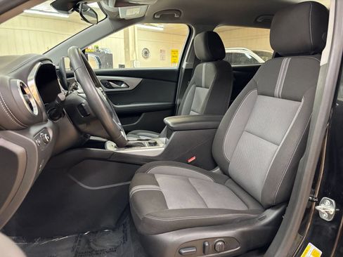 Used 2025 Chevrolet Blazer LT FWD image 28