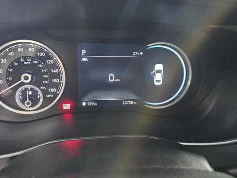 Used 2023 Genesis G70 2.0T w/ Sport Prestige Package image 8