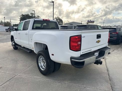 Used 2015 Chevrolet Silverado 3500 LT w/ LT Convenience Package image 4