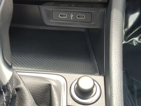 Certified 2025 Volkswagen Jetta S FWD image 21