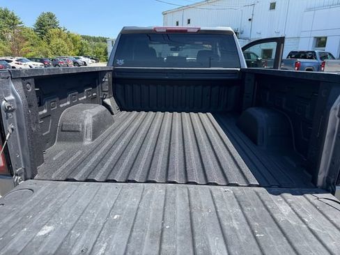 Used 2020 GMC Sierra 1500 Elevation w/ Elevation Value Package AWD/4WD image 17