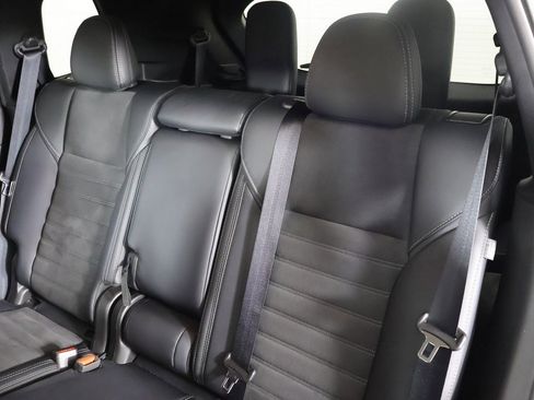 Used 2024 Mitsubishi Outlander SE Black Edition image 35