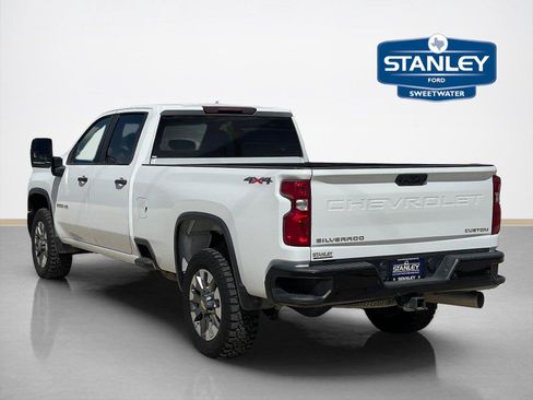 Used 2024 Chevrolet Silverado 2500 Custom w/ Custom Value Package AWD/4WD image 5