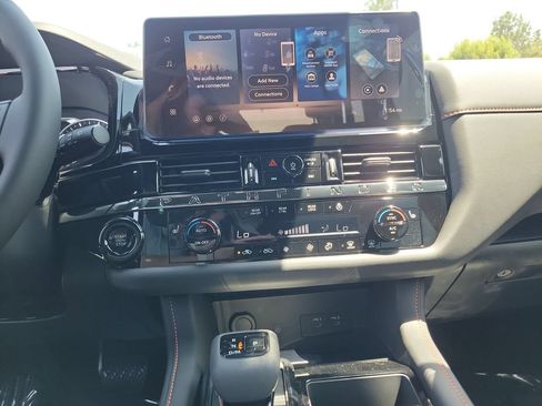 New 2026 Nissan Pathfinder Rock Creek w/ Rock Creek Premium Package AWD/4WD image 9
