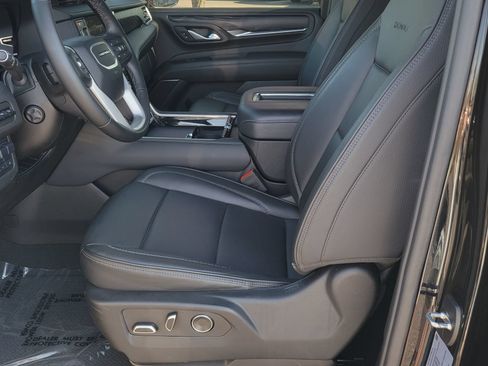 Certified 2024 GMC Yukon Denali w/ Max Trailering Package AWD/4WD image 6