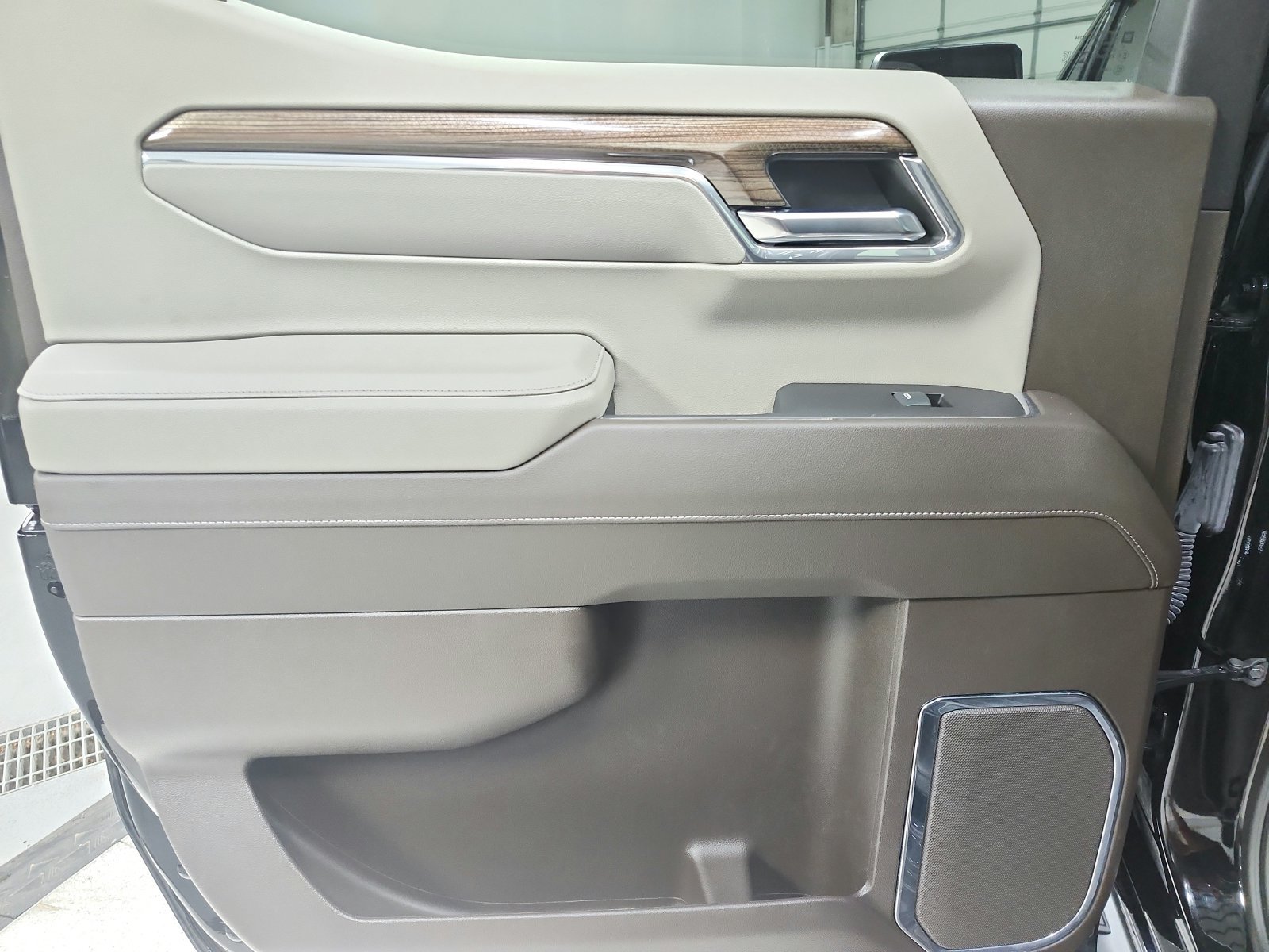 Used 2024 Chevrolet Silverado 1500 RST AWD/4WD image 40