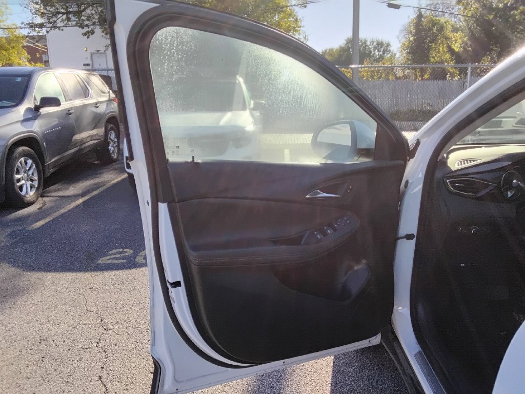 Used 2023 Buick Encore GX Select w/ Safety Package II AWD/4WD image 10