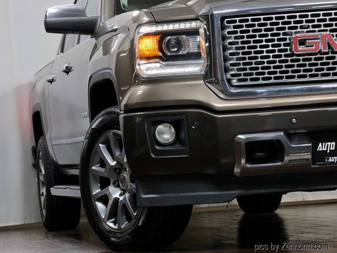 Used 2015 GMC Sierra 1500 Denali w/ Driver Alert Package AWD/4WD image 4