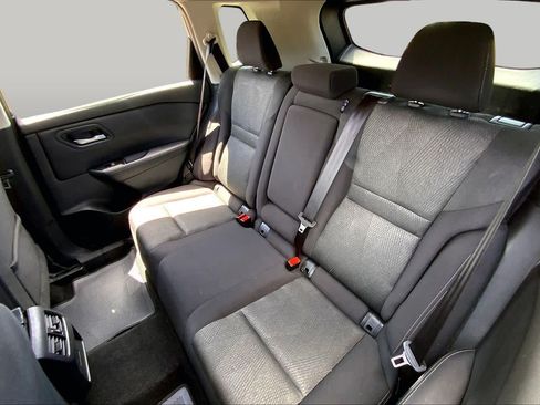 Used 2024 Nissan Rogue SV FWD image 20
