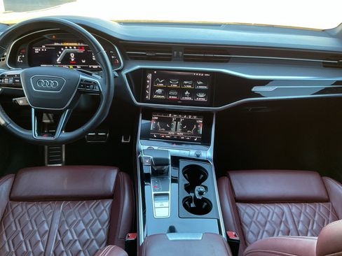 Used 2022 Audi S7 Prestige w/ Prestige Package image 16