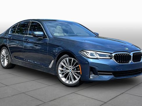 Certified 2023 BMW 530i w/ Premium Package image 3