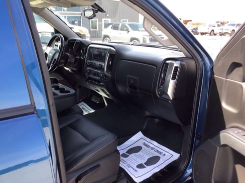 Used 2018 Chevrolet Silverado 1500 LT w/ All Star Edition AWD/4WD image 17