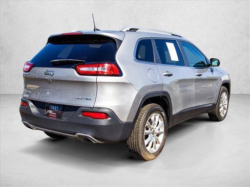 Used 2016 Jeep Cherokee Limited AWD/4WD image 5