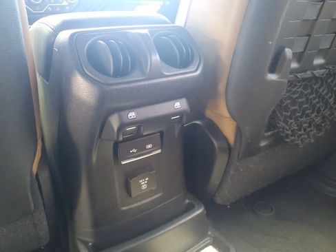 Used 2020 Jeep Wrangler Unlimited Rubicon AWD/4WD image 21