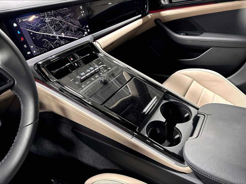Used 2025 Porsche Panamera 4 AWD/4WD image 19