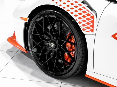 Used 2024 Lamborghini Huracan STO image 56
