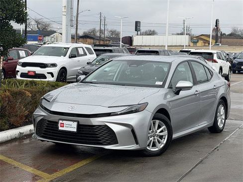 Certified 2025 Toyota Camry LE image 2