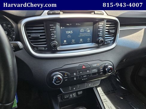 Used 2017 Kia Sorento AWD w/ LX Convenience Package image 8