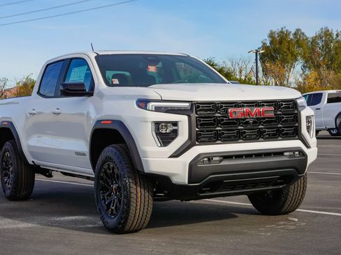New 2026 GMC Canyon Elevation RWD image 5