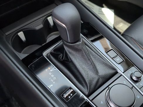 Used 2025 MAZDA CX-50 AWD 2.5 Hybrid w/ Weather Package image 25