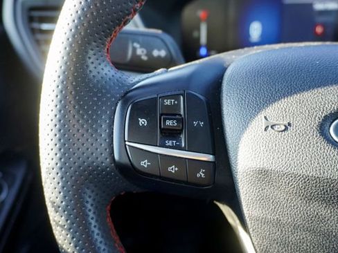 Used 2023 Ford Escape ST-Line image 19
